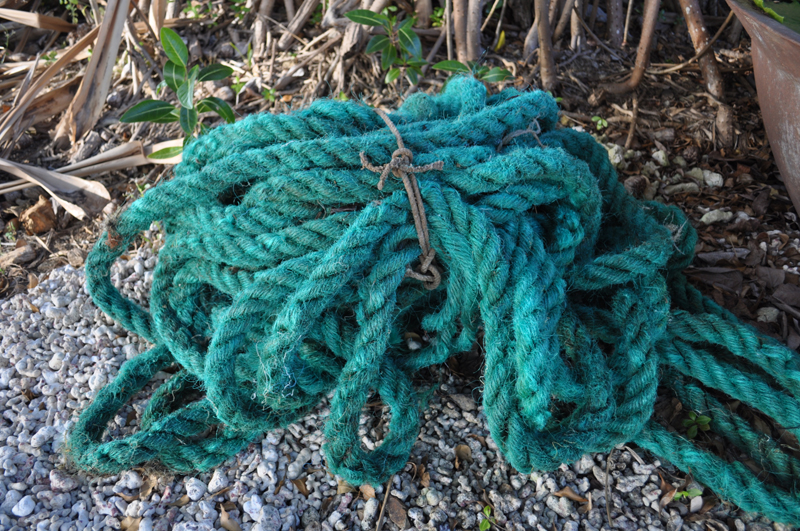 Image of a turquoise marine rope that was salvaged