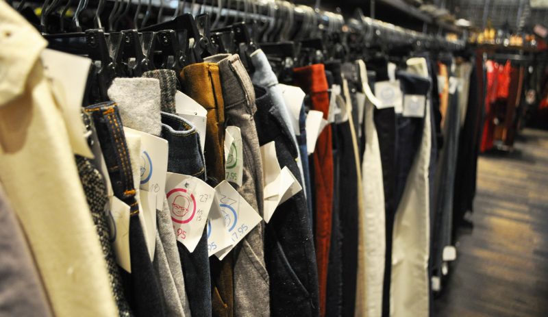 5 Tips for Thrifting: Sustainable Shopping 101